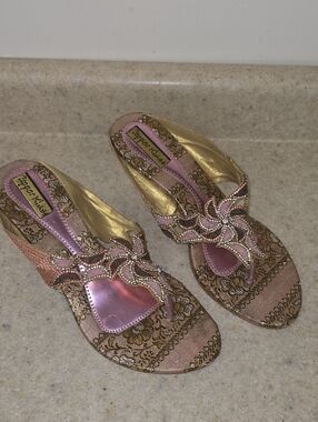 Pink & Gold Beaded Thong Sandals - 10
